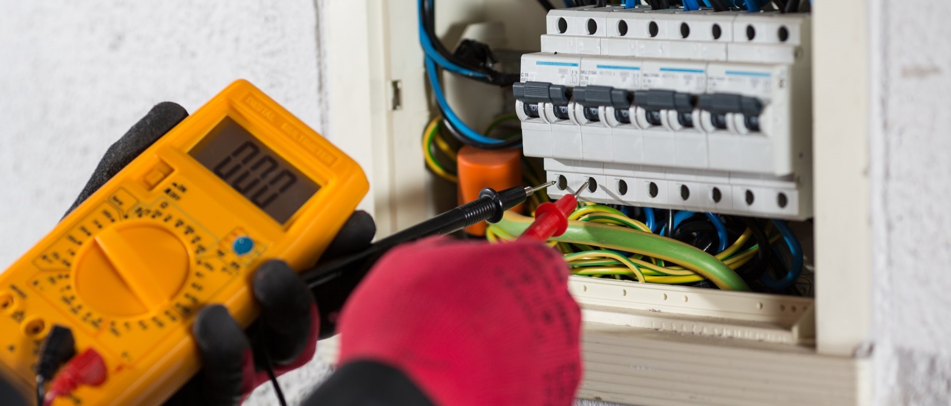 Electricians HA9